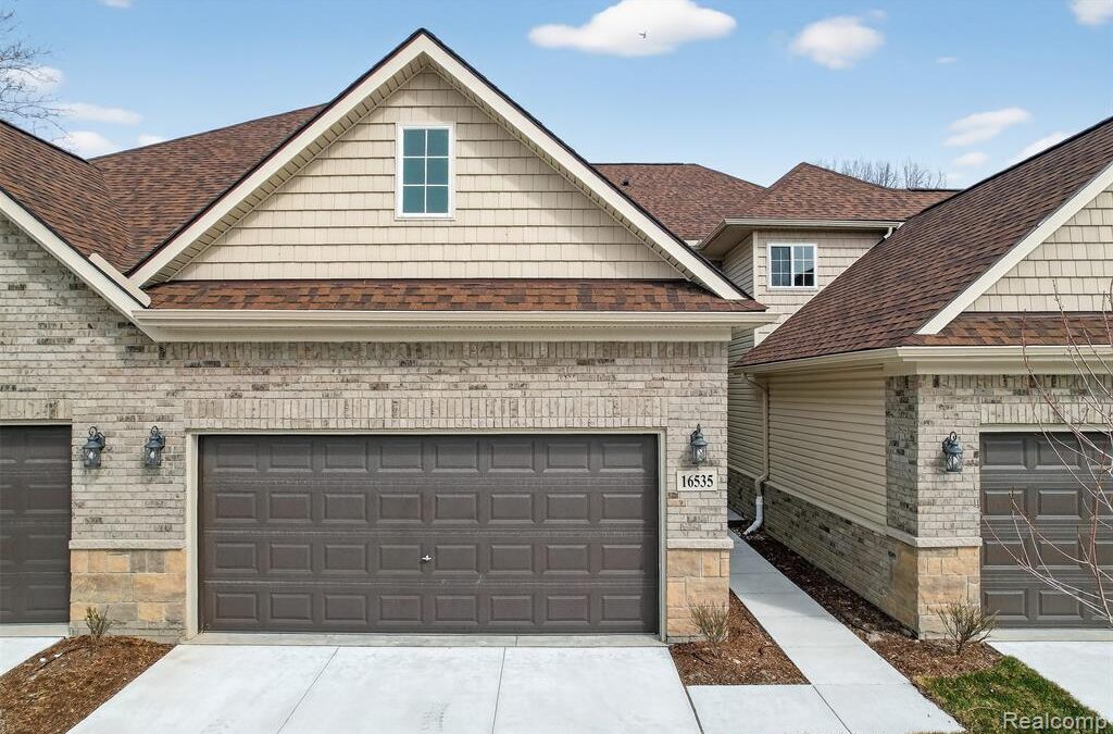16535 Savor Lane #27 Clinton Twp, Michigan 48035